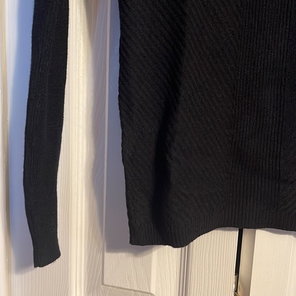 NWOT INC International Concepts long sleeve black sweater size XS - Picture 7 of 9